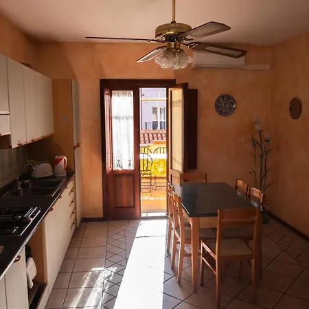 Apartment Casa Accogliente In Centro Ad Olbia